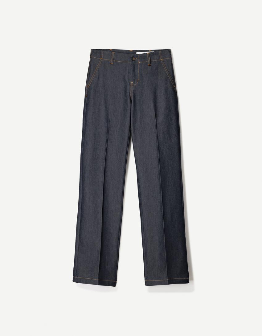 LOW-RISE BOOTCUT JEANS