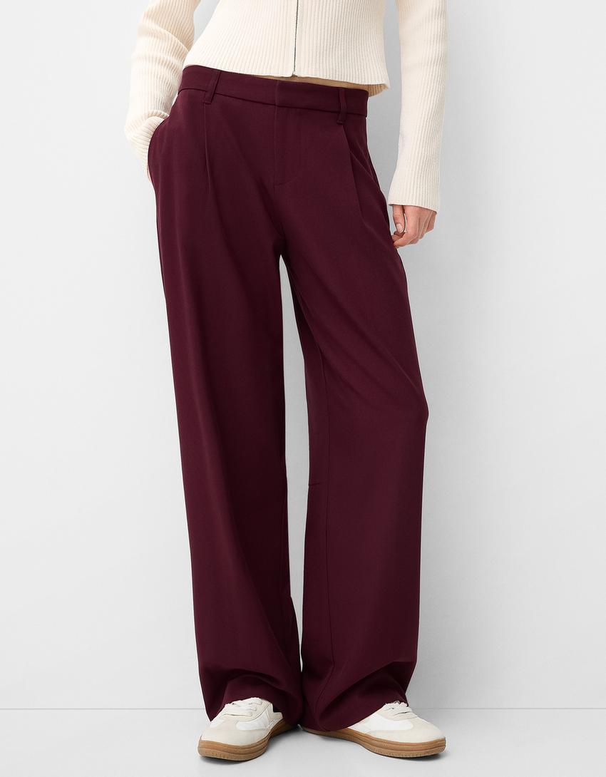 LOW-RISE BAGGY TROUSERS