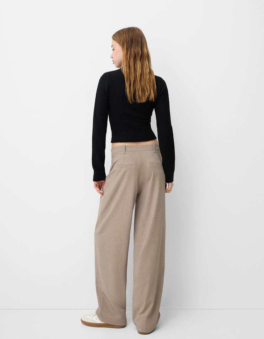LOW-RISE BAGGY TROUSERS