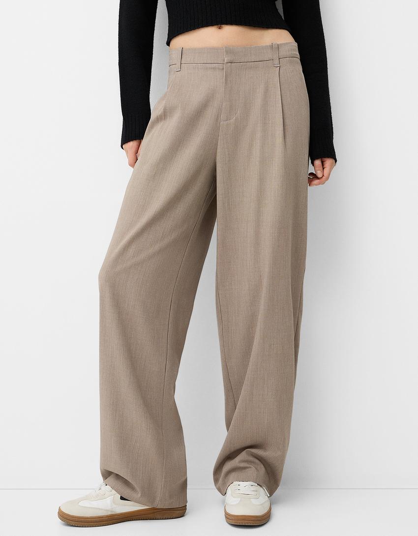 LOW-RISE BAGGY TROUSERS
