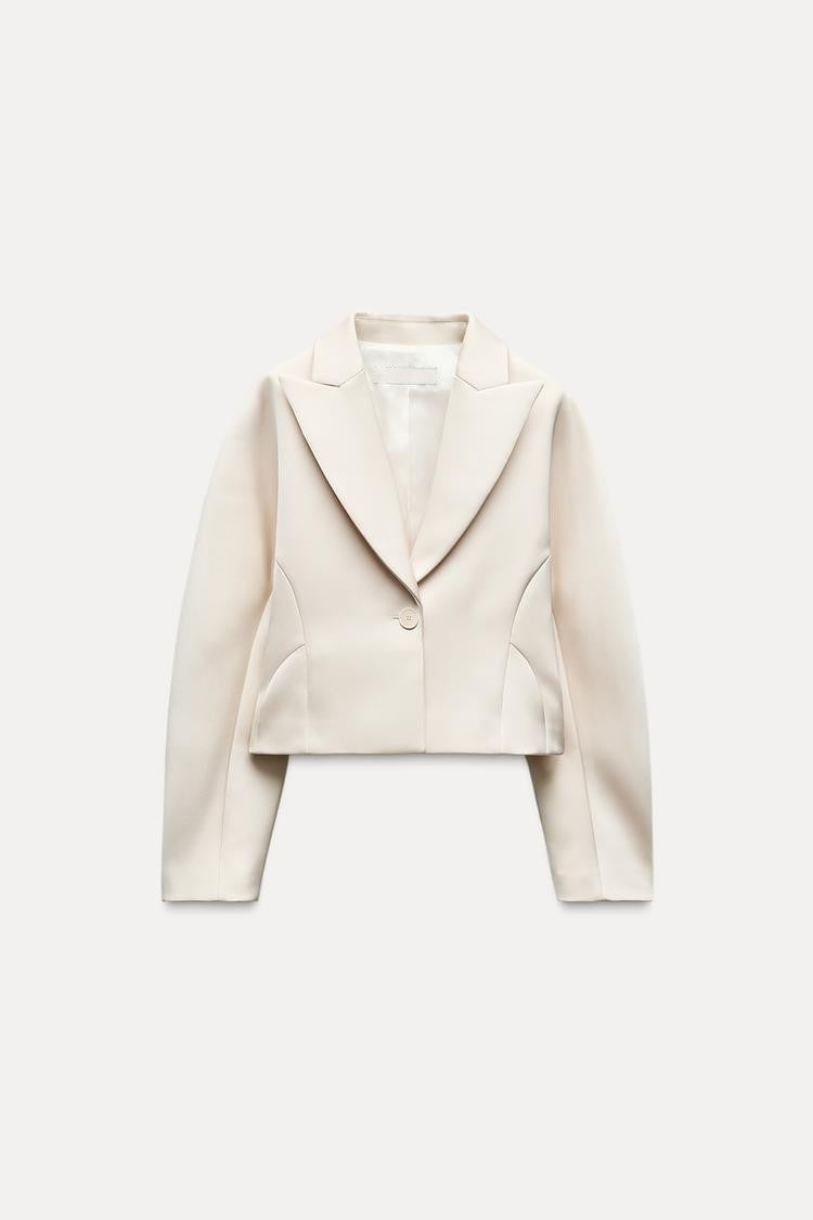 CLASSIC TAILORED BLAZER