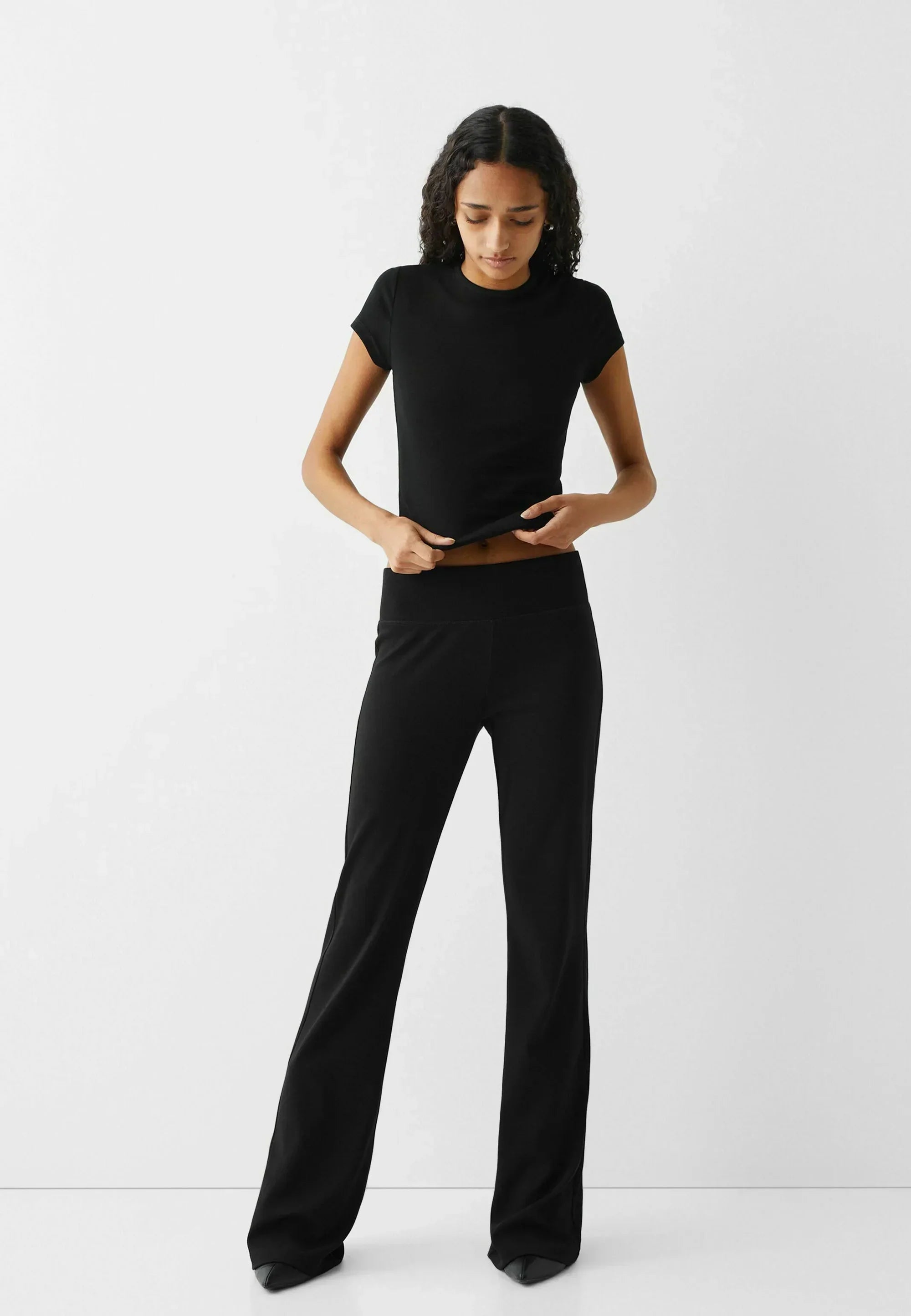 ESSENTIAL TWO-PIECE SET