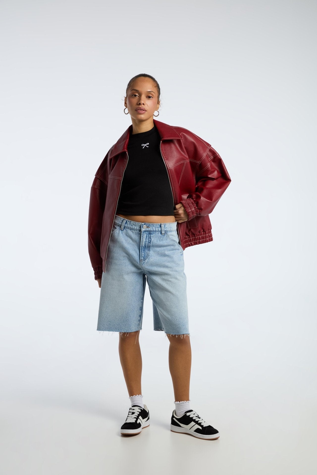 CLASSIC BOMBER JACKET