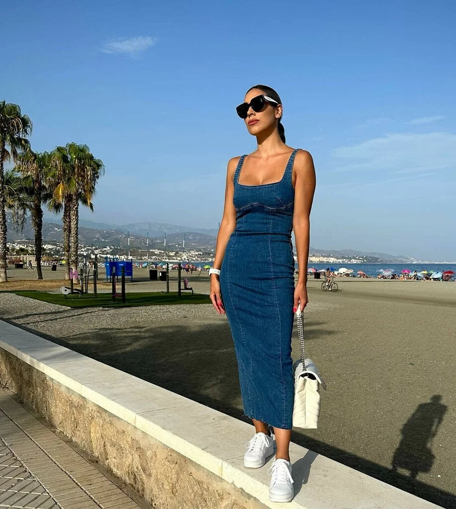 CLASSIC DENIM DRESS