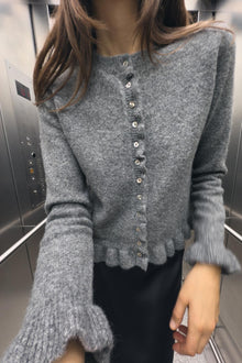 RUFFLED KNIT CARDIGAN