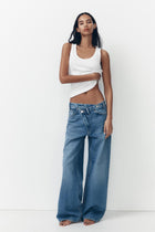 HIGH-WAIST WIDE LEG JEANS
