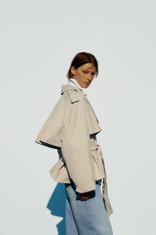 BELTED SHORT TRENCH