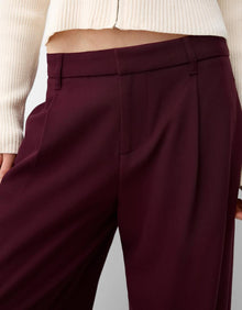 LOW-RISE BAGGY TROUSERS