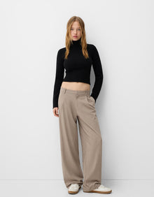 LOW-RISE BAGGY TROUSERS