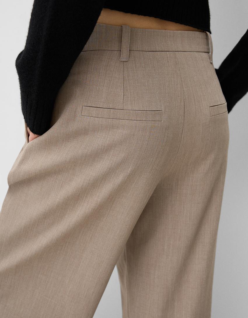 LOW-RISE BAGGY TROUSERS