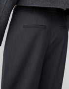 LOW-RISE BAGGY TROUSERS