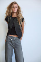 HIGH-WAIST WIDE LEG JEANS