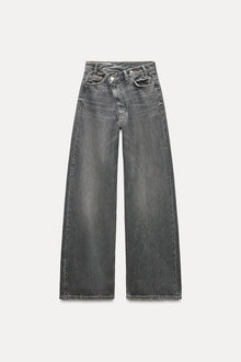 HIGH-WAIST WIDE LEG JEANS