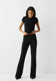 ESSENTIAL TWO-PIECE SET