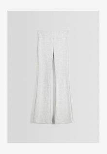 ESSENTIAL TWO-PIECE SET