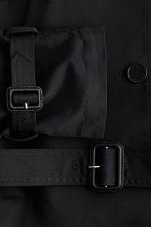 BUTTONED TRENCH COAT