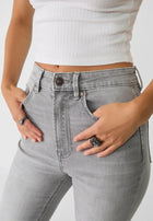 FLARED JEANS - MOON WASHED