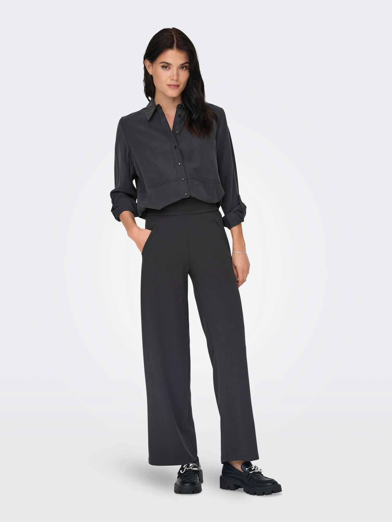 HIGH WAIST CROPPED PANTS
