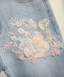 EMBROIDED FLARE JEANS